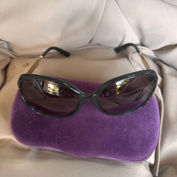 GUCCI OVERSIZED SUNGLASSES - Picture 13 of 15